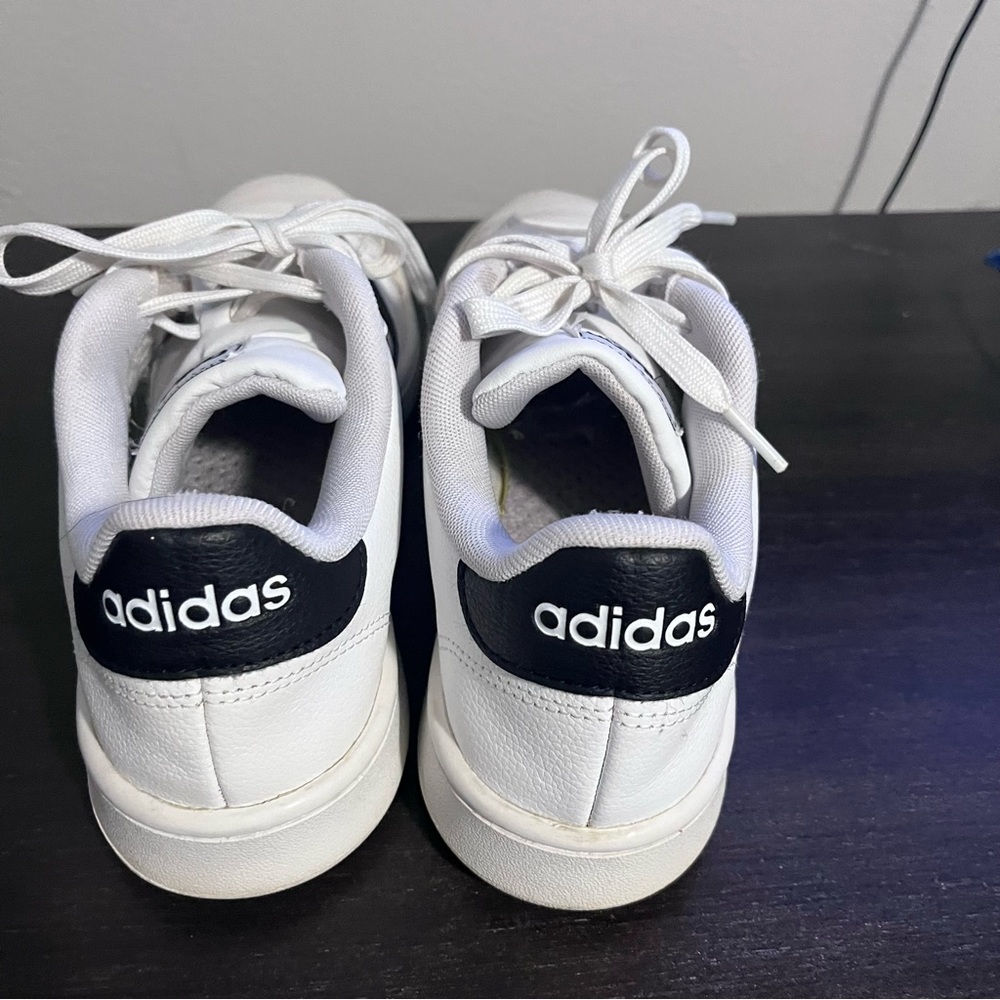 Adidas - Picture 6 of 7